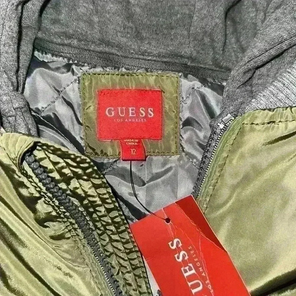 Guess Boys Brady Solid Bomber Jacket Army Olive size 12 BNWT - Picture 3 of 5